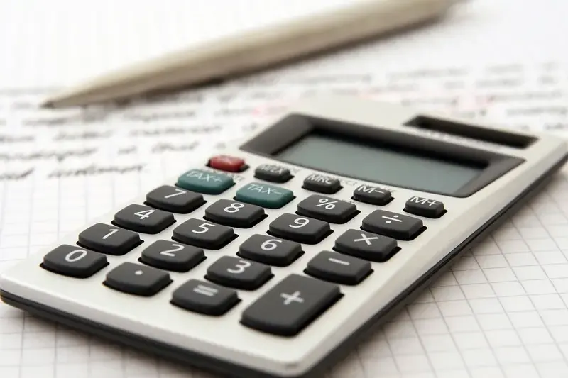 Proiectul de lege elimină supraimpozitul contractelor part‑time și propune soluții de atenție
