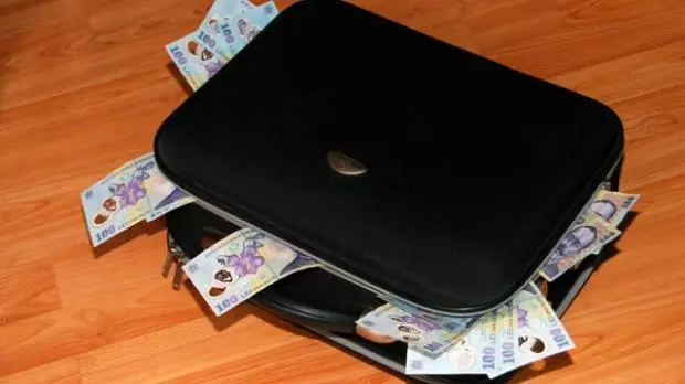 Inflația taie drastic din economisirile românilor: capacitatea lunară a scăzut la 670 de lei