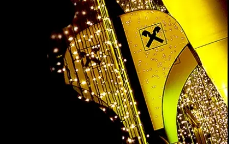 Raiffeisen Bank aduce la BVB o nouă emisiune de obligațiuni de 750 de milioane de lei